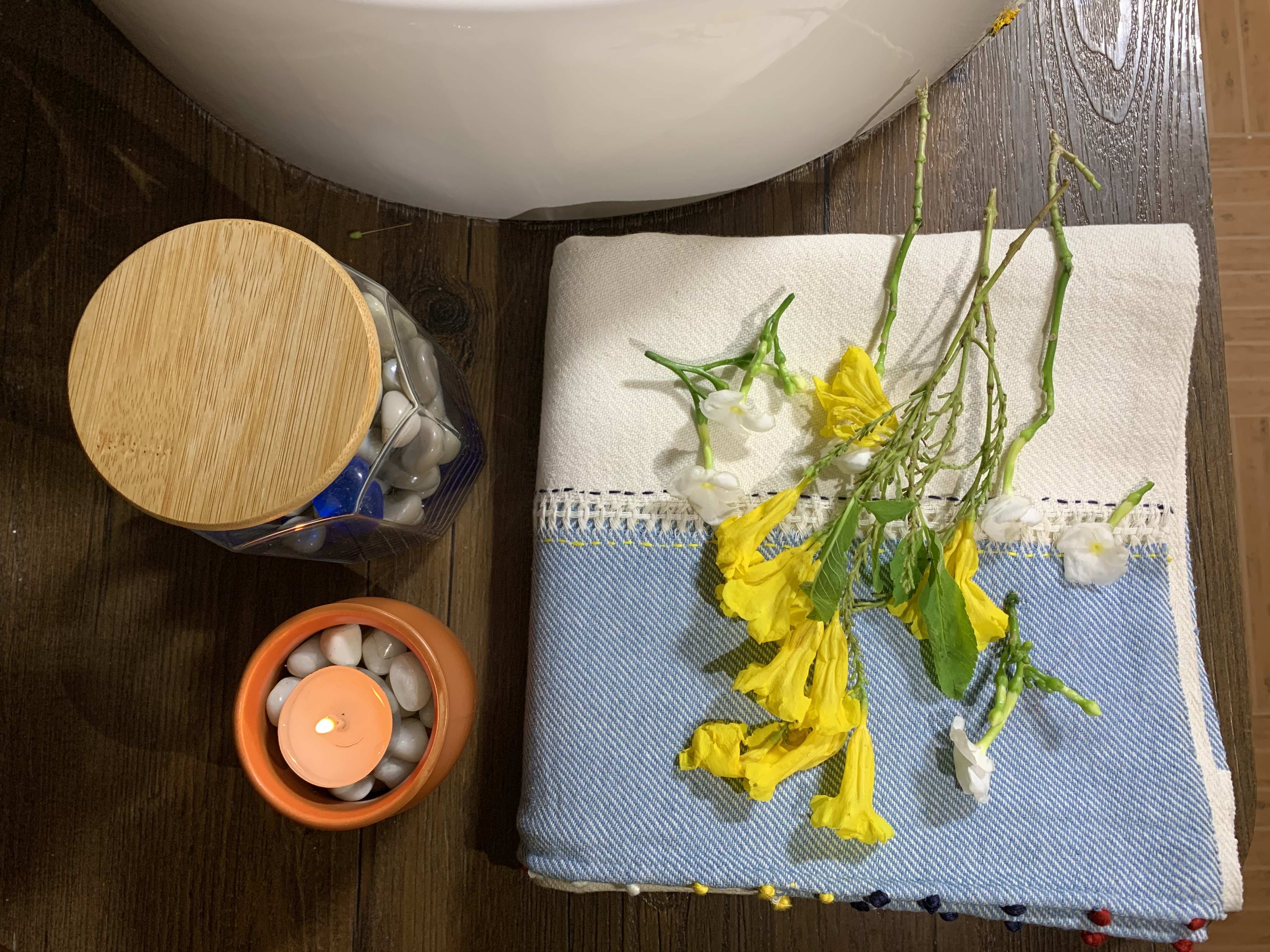 natural and artistic