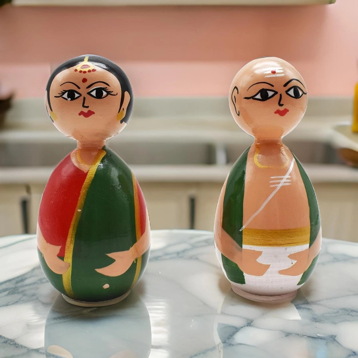 Channapatna Wooden Decorative Dolls, Traditional Indian Art, Hand-Painted Figurines, Set of 2