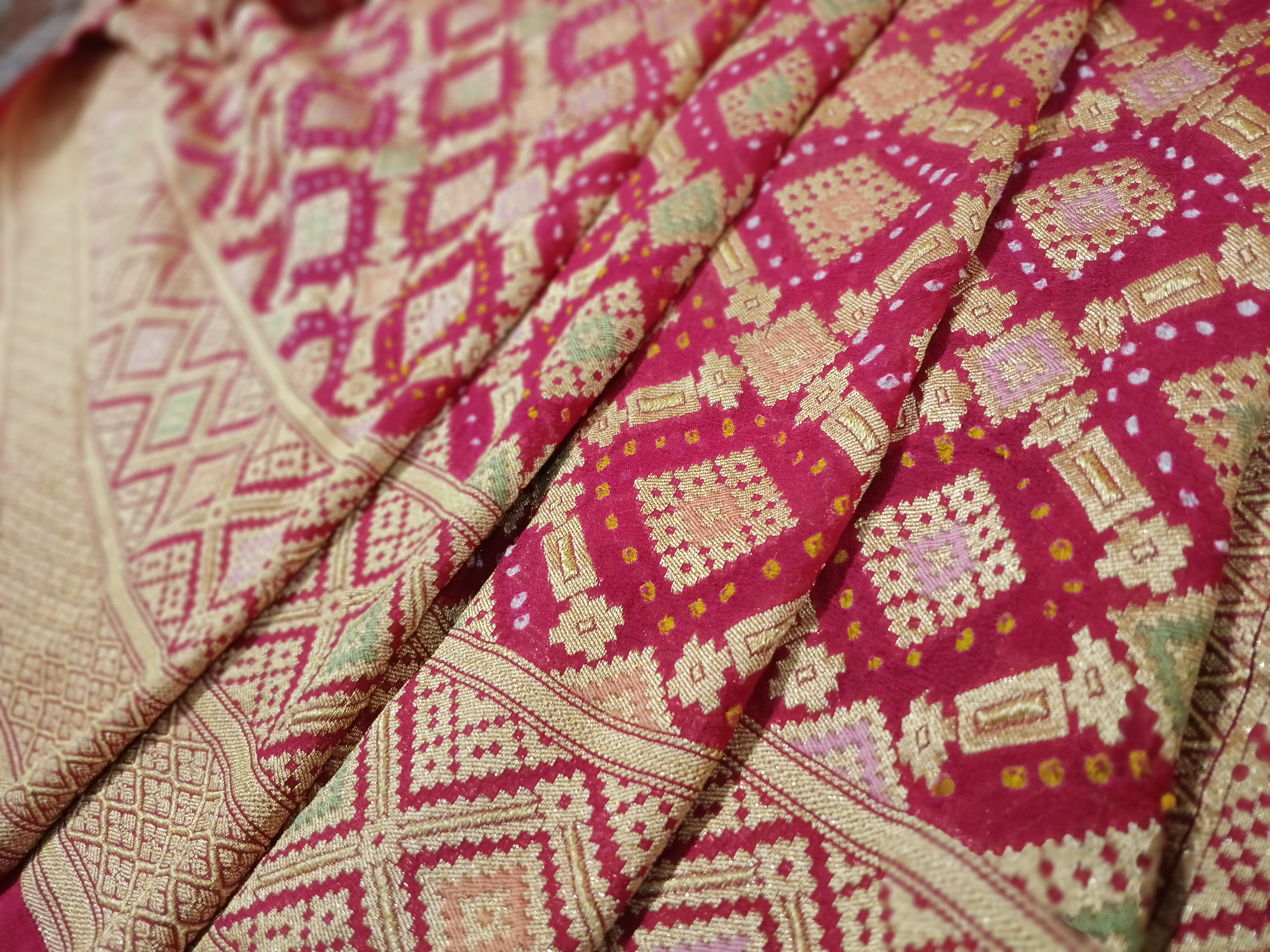 Bandhani meenakari dupatta 