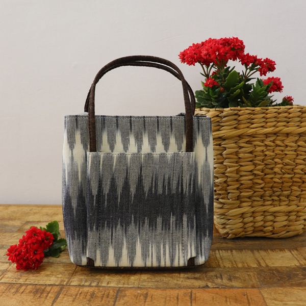 natural and artistic