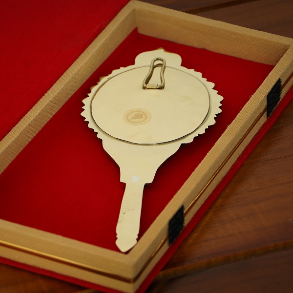 natural and artistic