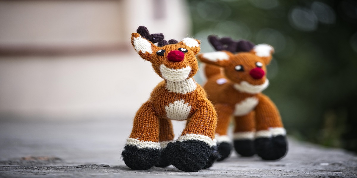 Hand-knitted Deer 