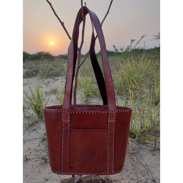 natural and artistic