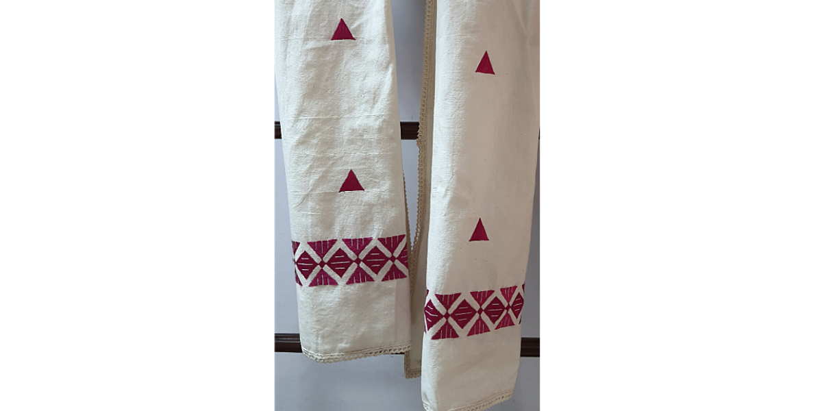 Nabha Phulkari hand embroidered offwhite cotton stole with triangle motifs
