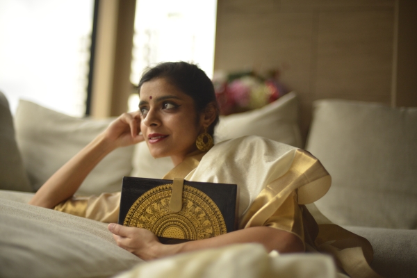 THE FISH, RECTANGLE WOOD CLUTCH