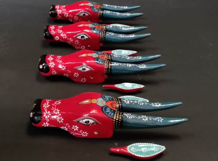 Wooden Cow Head Pair ( Set Of Two)